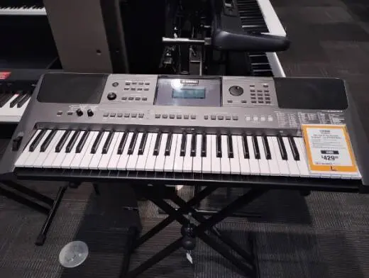Yamaha - PSRI500